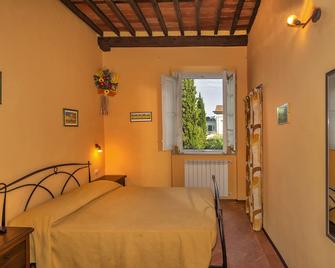 Bed & Breakfast Lucca Fora - Lucca - Camera da letto