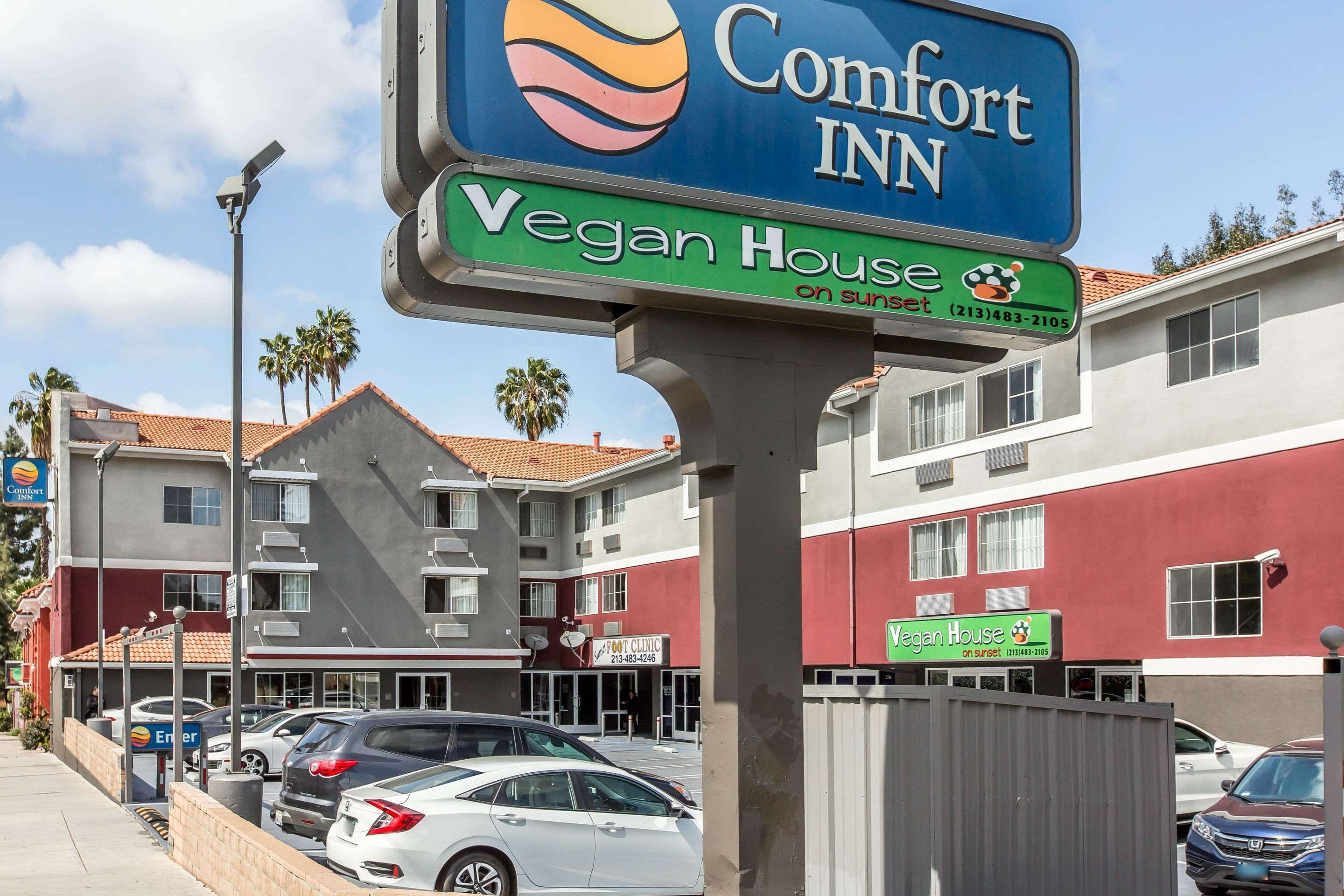 Comfort Inn Los Angeles Near Hollywood 8 166 1 4 9 0 7