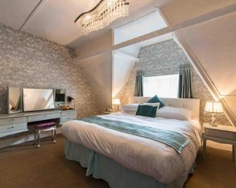 Maenan Abbey Hotel - Llanrwst - Schlafzimmer