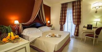 Palace Hotel Vieste - וייסטה - חדר שינה