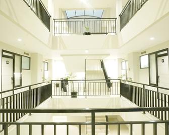 Dparagon Kalijudan - Surabaya - Patio