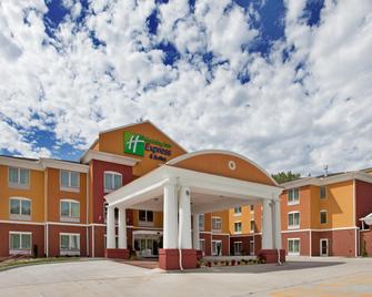 Holiday Inn Express Hotel & Suites Kansas City Sports Complex - Kansas City - Bâtiment