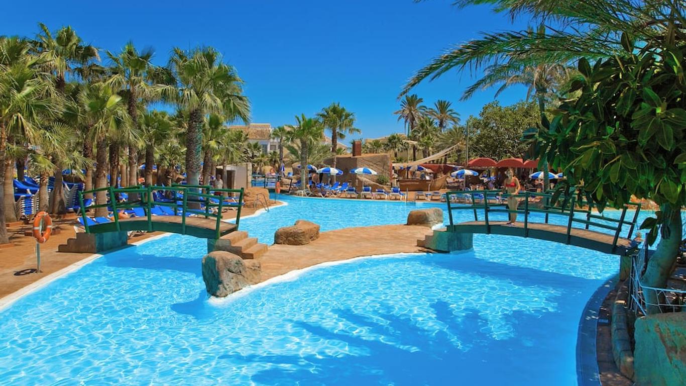 플라야솔 아쿠아파크 & 스파 호텔