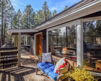 Cozy 5 Br 4ba Cabin Pool Table Game Rm 2.5 Acs Bbq Dogs On Way To Grand Canyon - Flagstaff - Patio