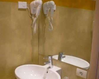 B&B Corte Frisonai - Bardolino - Baño
