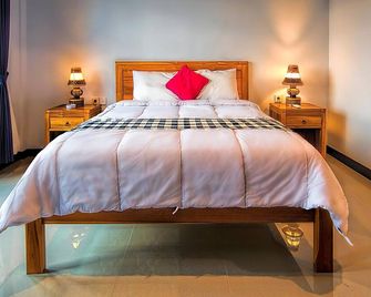 Full Moon Guest House - Kalaw - Спальня