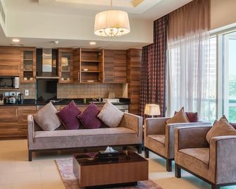 Dunes Hotel Apartments Oud Metha - Dubai - Living room