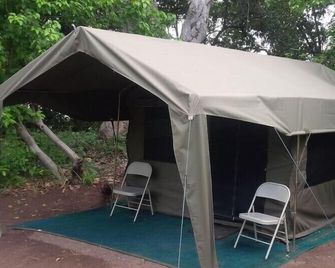 Bush Baby Calls mobile camps - Maun - Binnenhof