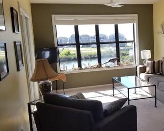 Beautiful Views from Sailors Paradise - Avon - Pokój dzienny