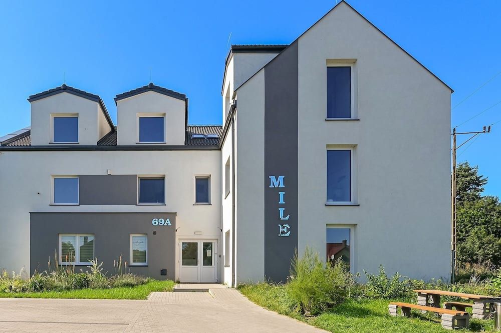 Mile Gdansk Airport - גדנסק - בניין