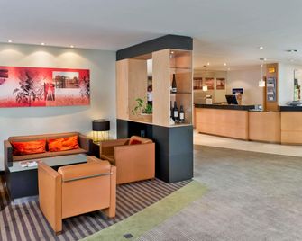 Mercure Hotel Saarbrücken Süd - Saarbrücken - Gebäude