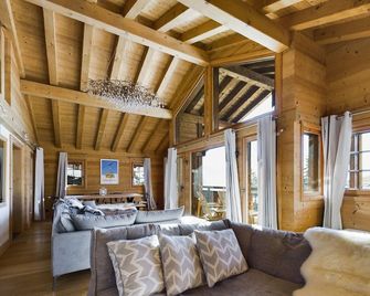 Chic, quiet and luxurious 5-bedroom chalet - perfect for families - Crans-Montana - Salon
