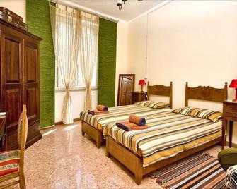 Domo Silvia E Paolo - Nuoro - Habitación