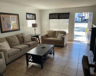 Colonial Shores - Panama City Beach - Wohnzimmer