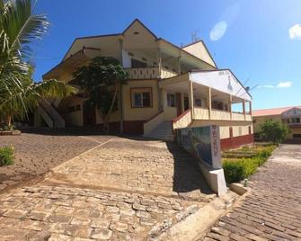 Centre Lucien Botovasoa - Antsiranana - Edificio