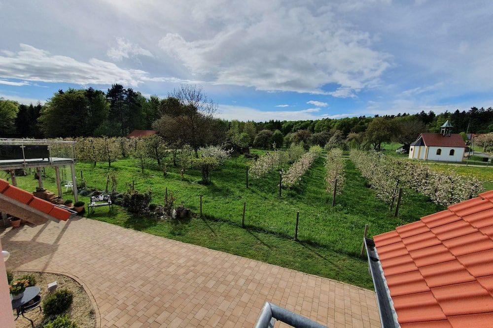 Pension am Kirschgarten - Gößweinstein - Vista del exterior