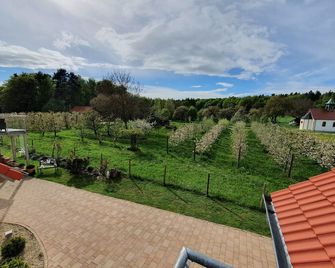 Pension am Kirschgarten - Gößweinstein - Vista del exterior