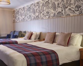 The Bear Hotel by Greene King Inns - Hungerford - Schlafzimmer