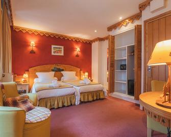 Hôtel Le Bois Joli - Cauterets - Camera da letto