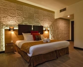 Au Grand Hôtel de Sarlat - Sarlat - Sovrum