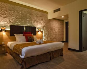 Au Grand Hôtel De Sarlat - Pavillon De Selves - סרלה לה-קאנדה - חדר שינה