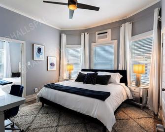 Welcome to Mansion Flats Majestic - Sacramento Convention Center accommodation - Sacramento - Chambre