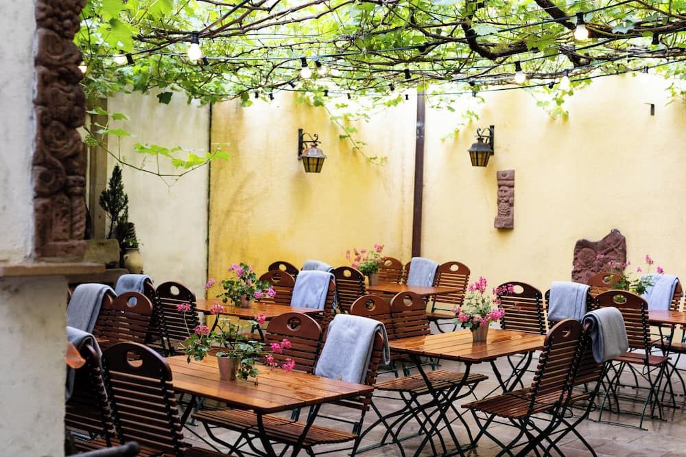 Gasthaus Honigsack - Herxheim am Berg - Patio
