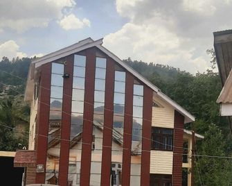 Hotel O River View Home - Bhadarwah - Building