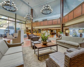 SureStay Plus by Best Western Reno Airport - Reno - Σαλόνι ξενοδοχείου