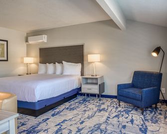 Creekside Inn - Cambria - Habitación