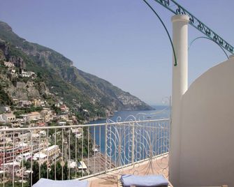 Hotel Poseidon - פוזיטאנו - מרפסת