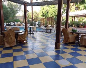 Rezeiky Hotel & Camp - Luxor - Restaurant