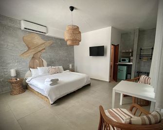 Corcega Beachfront Suites - Rincon - Camera da letto