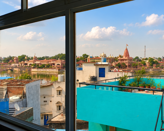 Hotel Shivay - Near Mahakal Mandir - Ujjain - Balcony