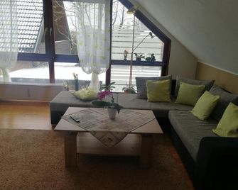 Hoernchens-Ferienwohnung - Neuenkirchen (Heidekreis) - Sala de estar