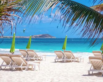 Esmeralda Resort - Baie-Orientale - Pláž