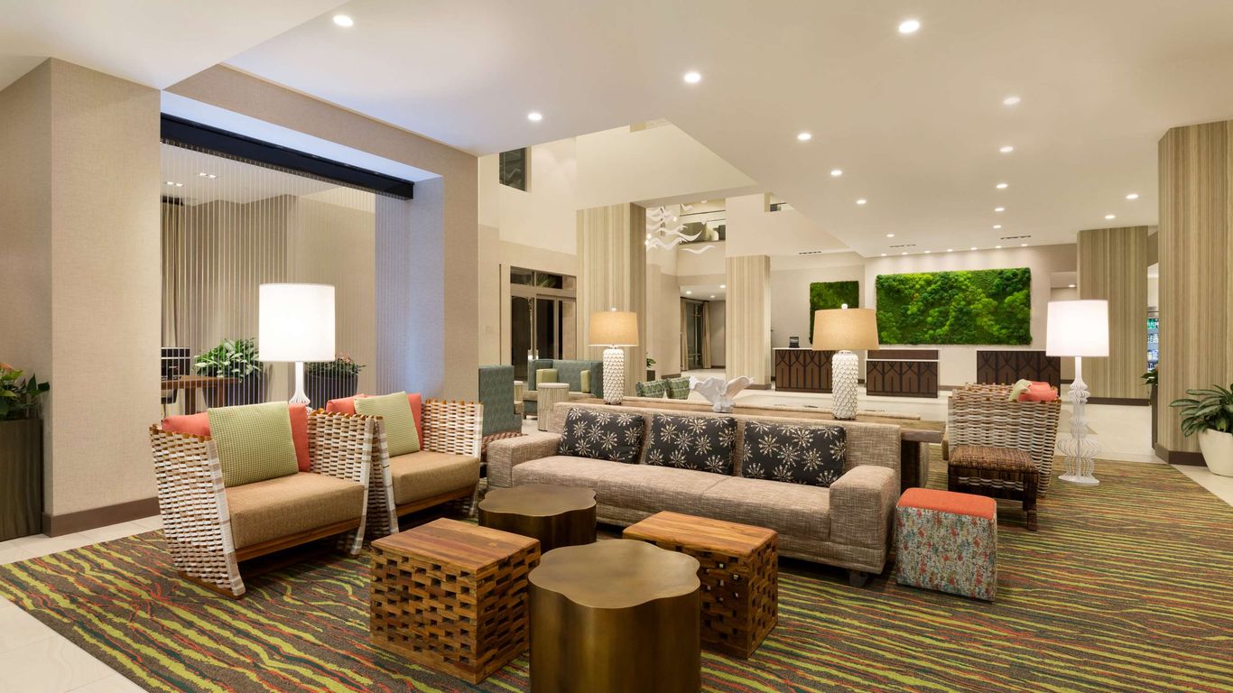 إمباسي سويتس باي هيلتون أواهو كابولي - إفطار مجاني