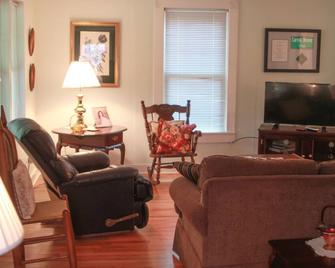Roan Mountain Getaway - Roan Mountain - Sala de estar