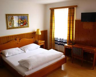 Hotel Rheinfall - Neuhausen am Rheinfall - Спальня