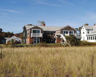 Pine Point-Old Orchard Beach / Scarborough - Scarborough - Building