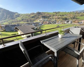 Apartment Mountain Bliss - Kaprun - Balcony
