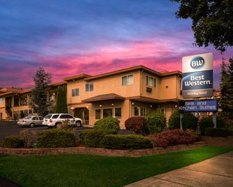 Best Western Holiday Hotel - Coos Bay - Edificio