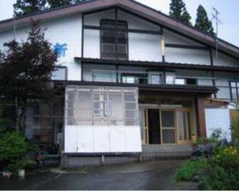 Inn Urashin - Uonuma - Edificio