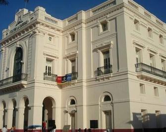 Hostal Casa Lorenzo - Santa Clara - Edificio