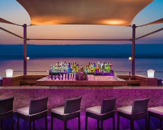 Hilton Dead Sea Resort & Spa - סוויימה - בר