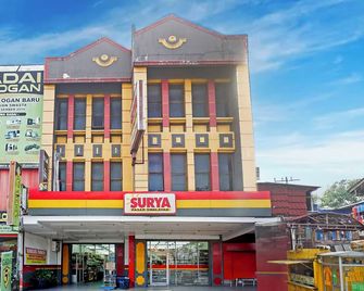 Hotel O Medan near Universitas Sumatera - Medan - Bina