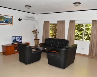 Zeph self catering - Baie Lazare - Wohnzimmer