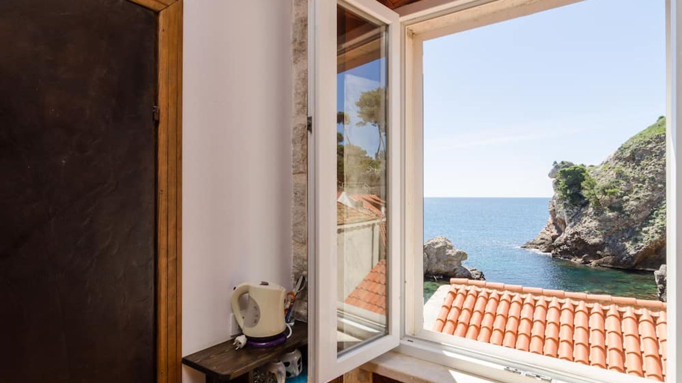 Eddie's Sea View Rooms Old Town