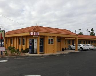 ميسا أواسيز إن آند موتل - ميسا - مبنى