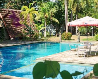 Votel Manyar Resort Banyuwangi - Banyuwangi - Piscina